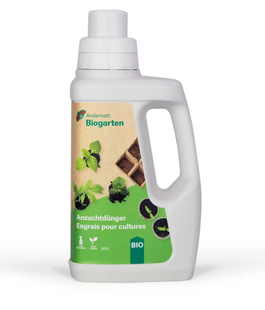 Liquid fertilizer for seedlings and crops